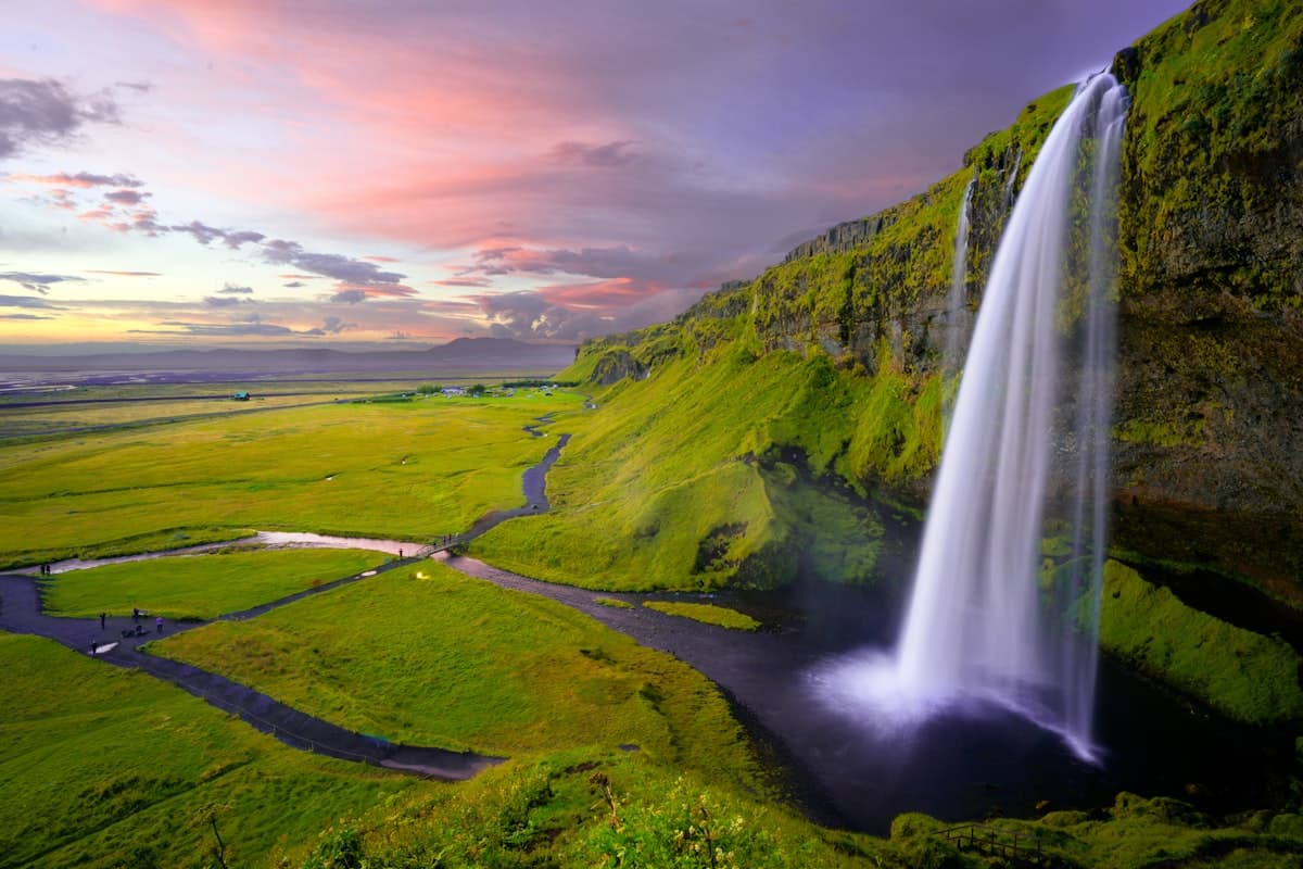 Easy Hiking Trails for Beginners.